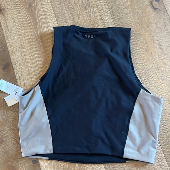 New Abercrombie YPB sculptLUX Plunge Henley Slim Tank xl black and beige - Picture 4 of 5